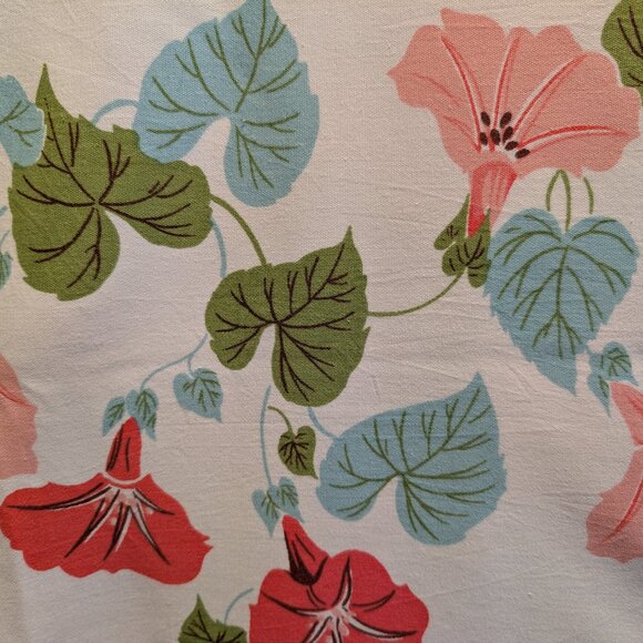 Vintage Table Cloth with Morning Glories - Picture 4 of 4